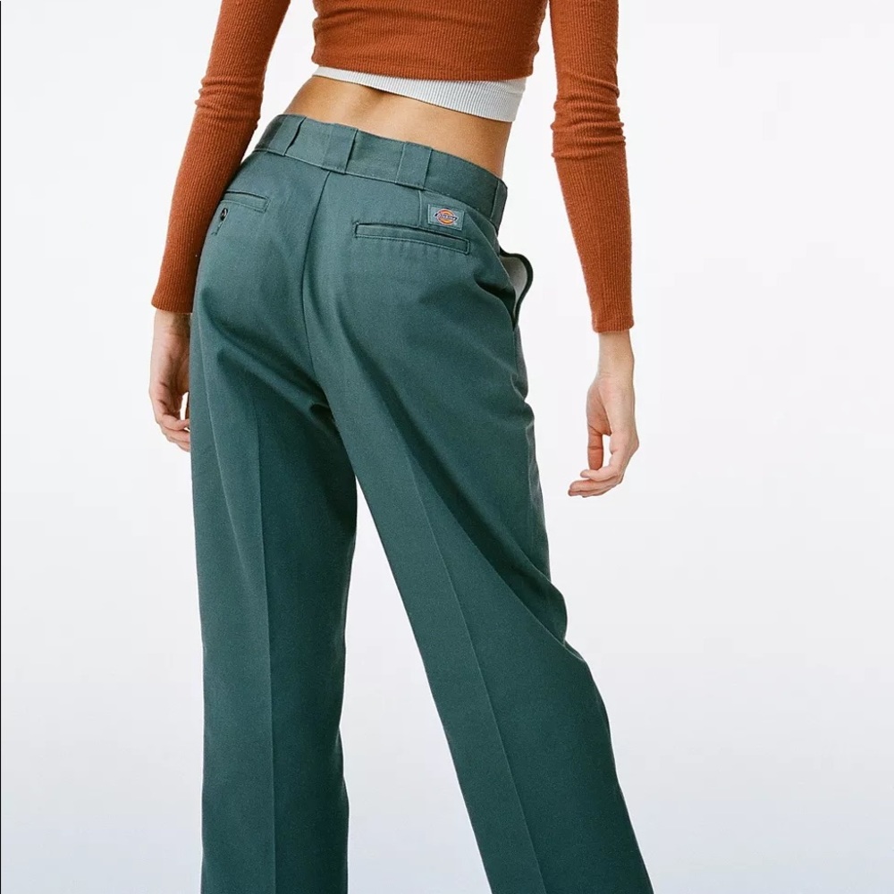 ‼️SOLD‼️DICKIES x UO olive high waisted ankle pant